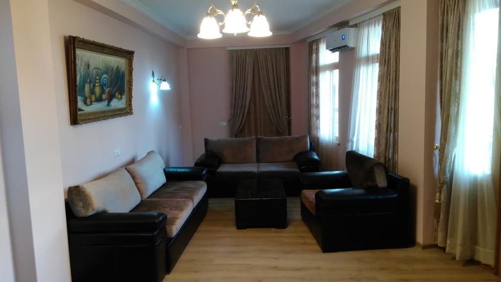 Anano Apartment On Botanikuri Tbilisi Room photo